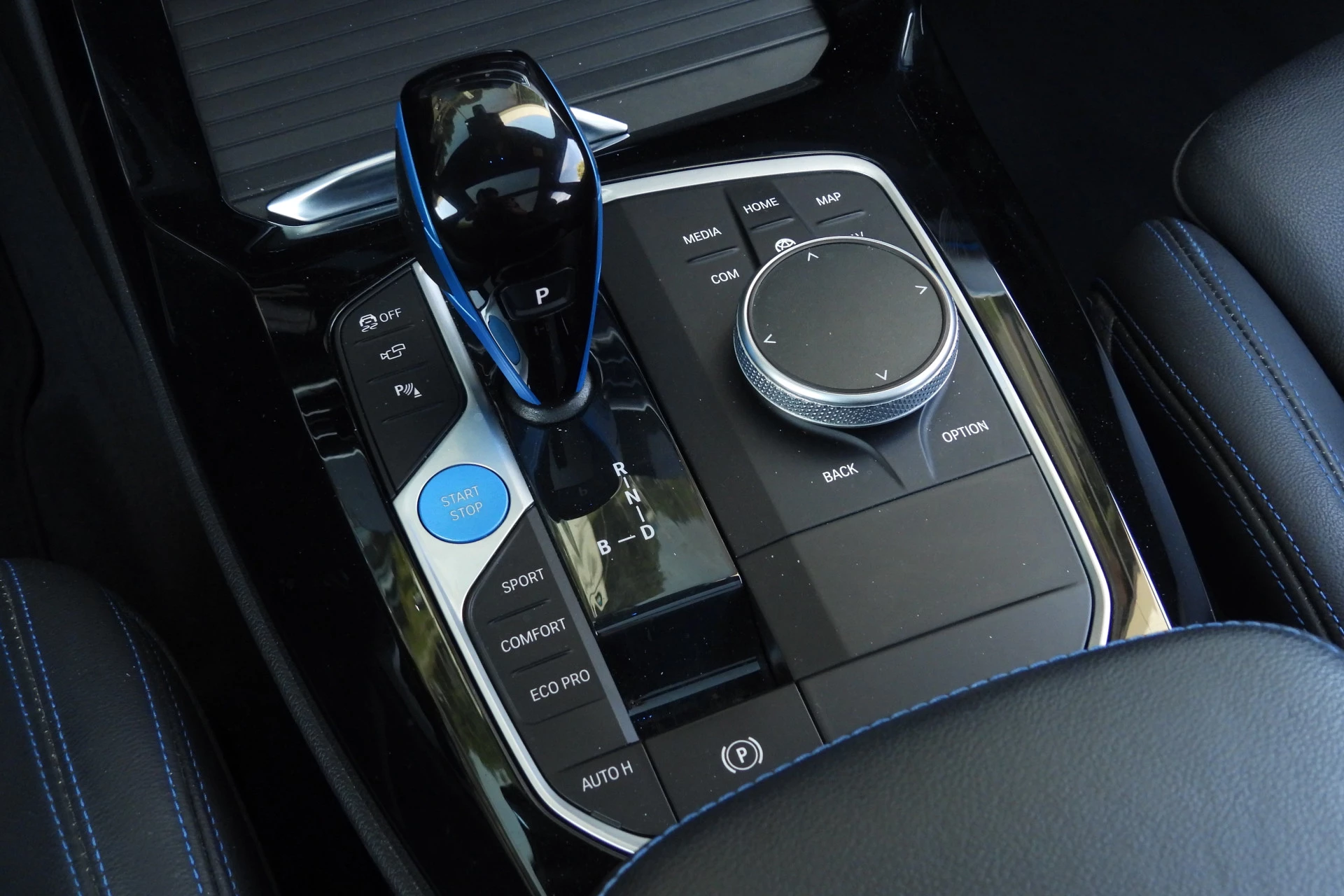 Hoofdafbeelding BMW iX3