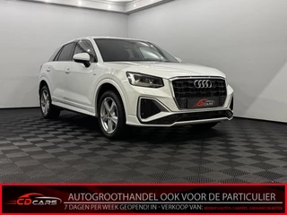 Audi Q3 35 TFSI S-line Airco, Parkeersensoren, Navi, Cruise control adaptief, Stoelverwarming, A start stop