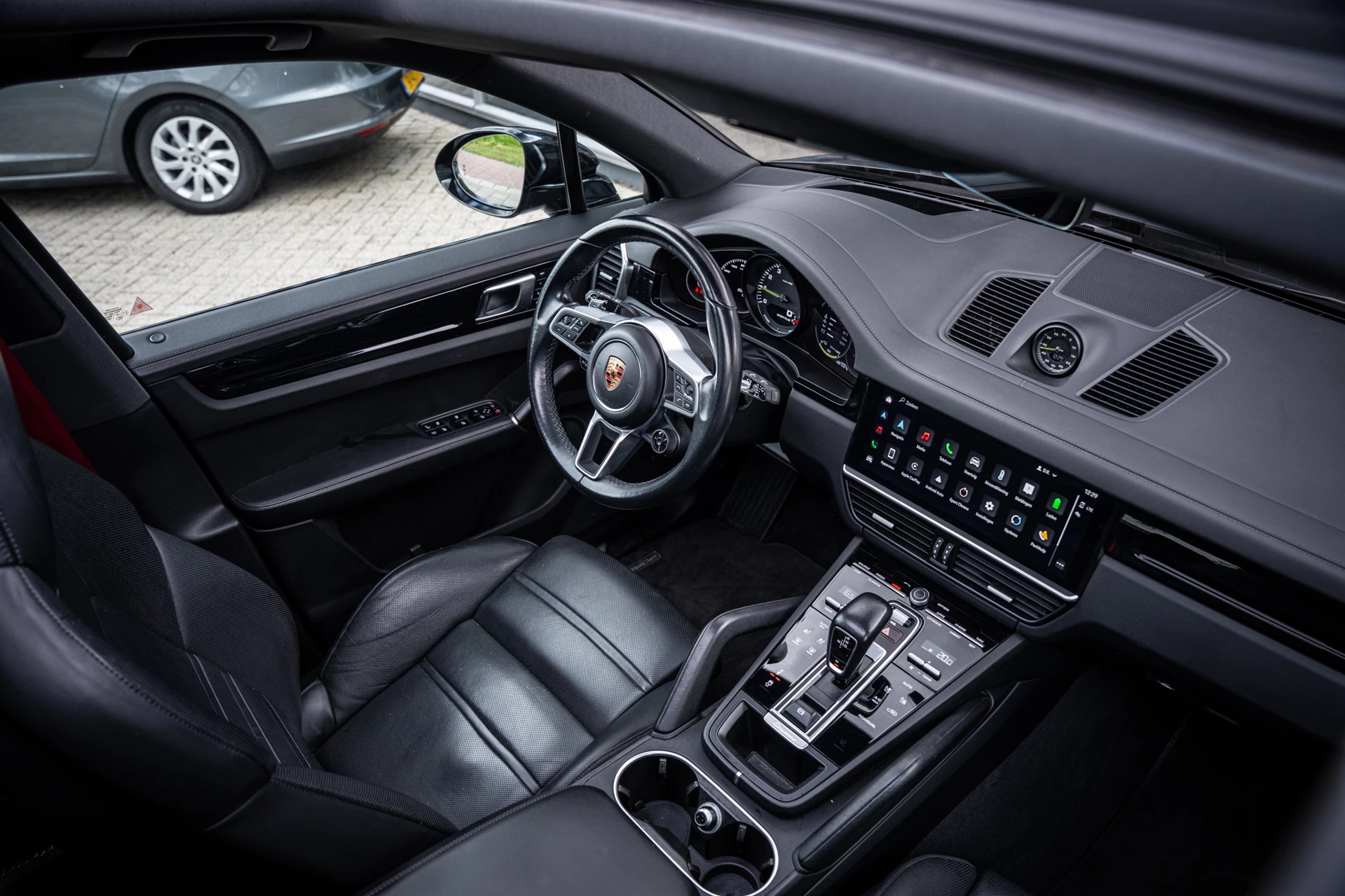 Hoofdafbeelding Porsche Cayenne