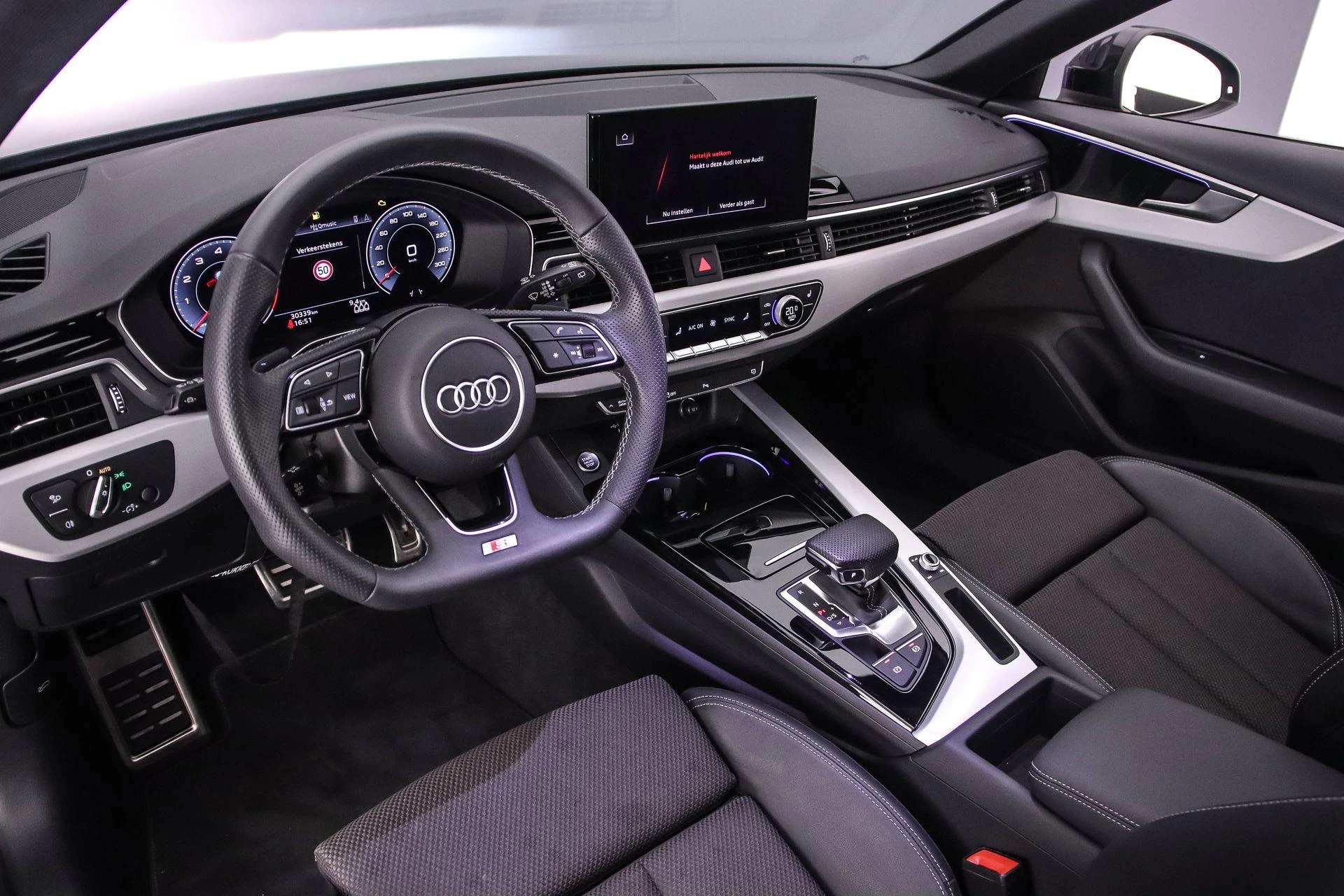 Hoofdafbeelding Audi A4