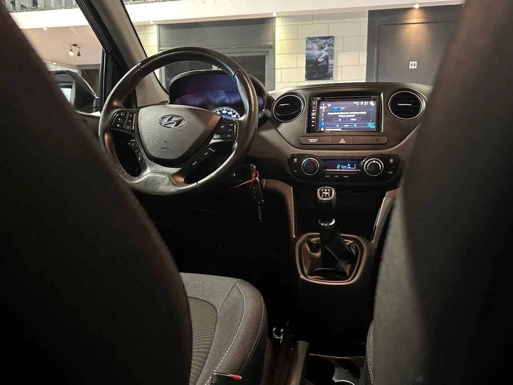 Hoofdafbeelding Hyundai i10