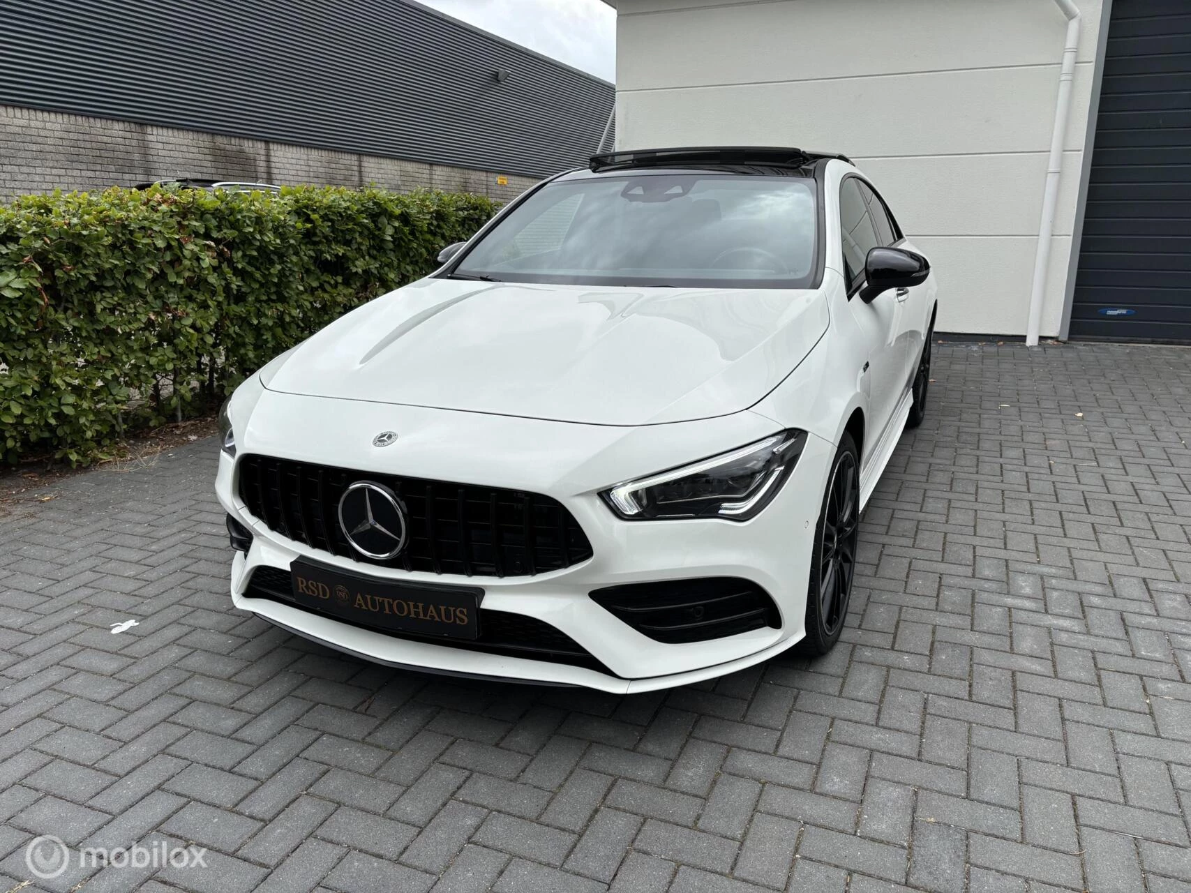 Hoofdafbeelding Mercedes-Benz CLA