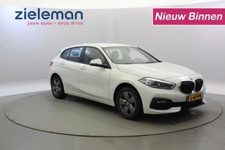 BMW 1 Serie 118i Business Edition - Carplay, Digitaal Cockpit, Trekhaak