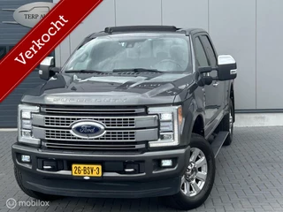 Hoofdafbeelding Ford F-350 Ford F350 Platinum 6.7 V8 Powerstroke 4X4 C Kenteken