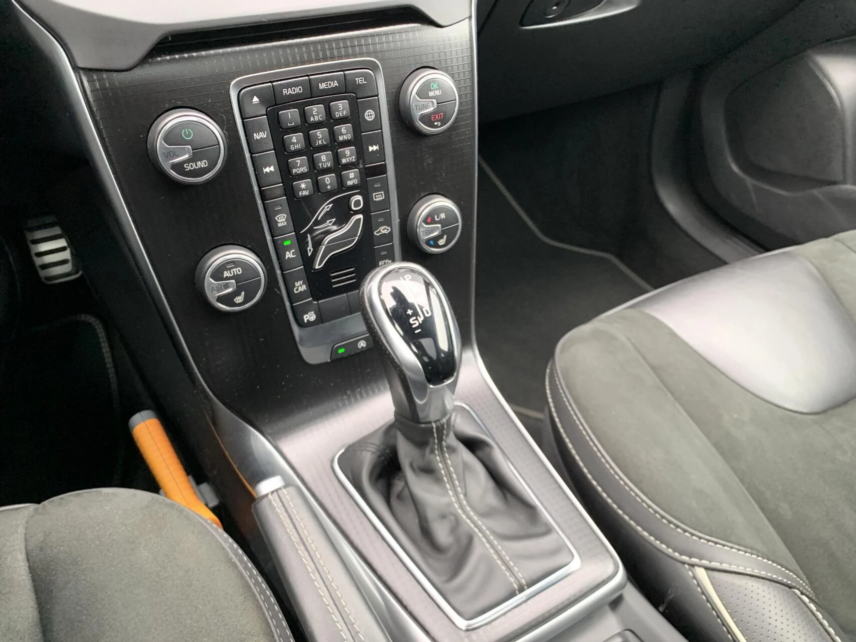 Hoofdafbeelding Volvo V40