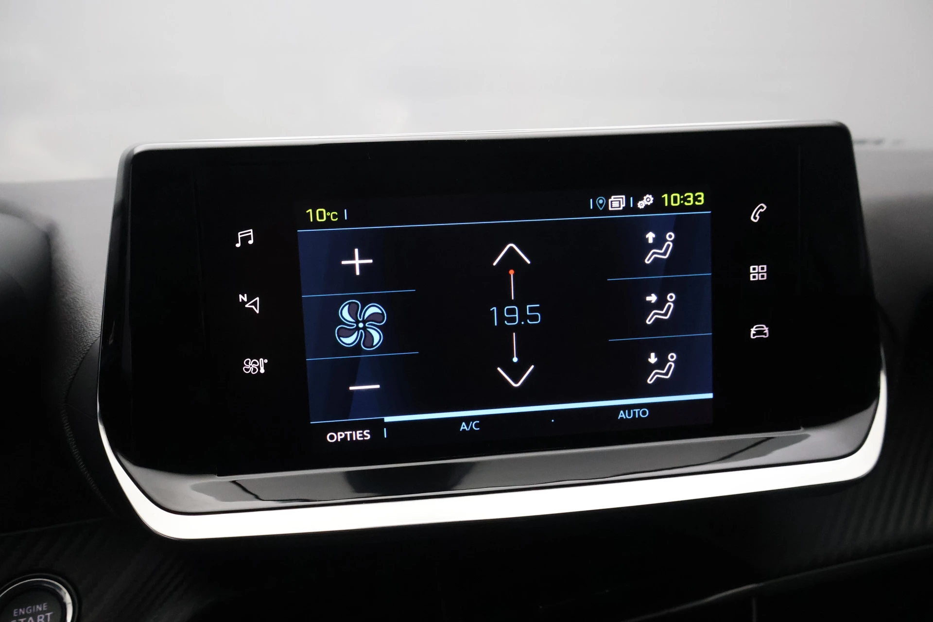 Hoofdafbeelding Peugeot e-208