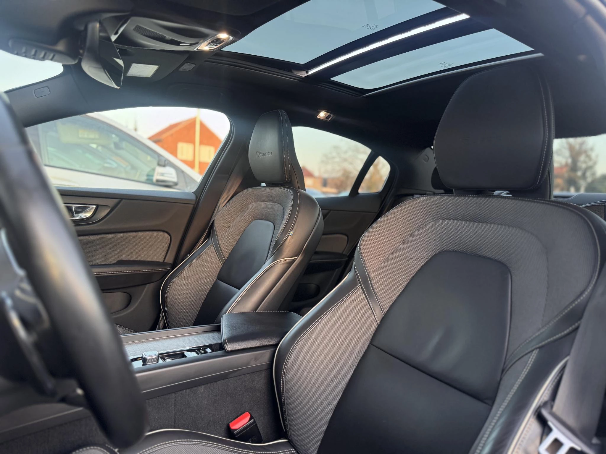 Hoofdafbeelding Volvo S60