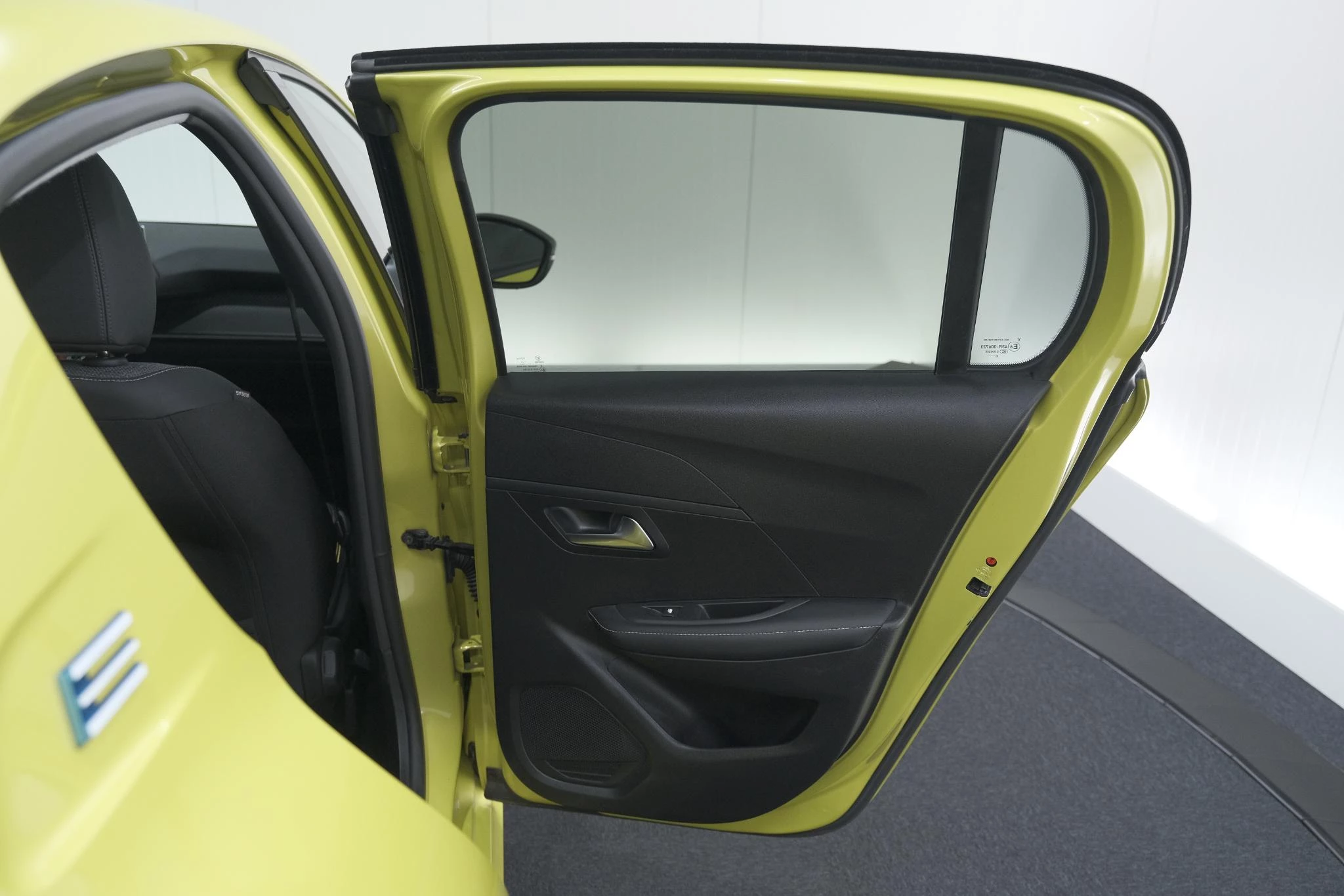 Hoofdafbeelding Peugeot e-208