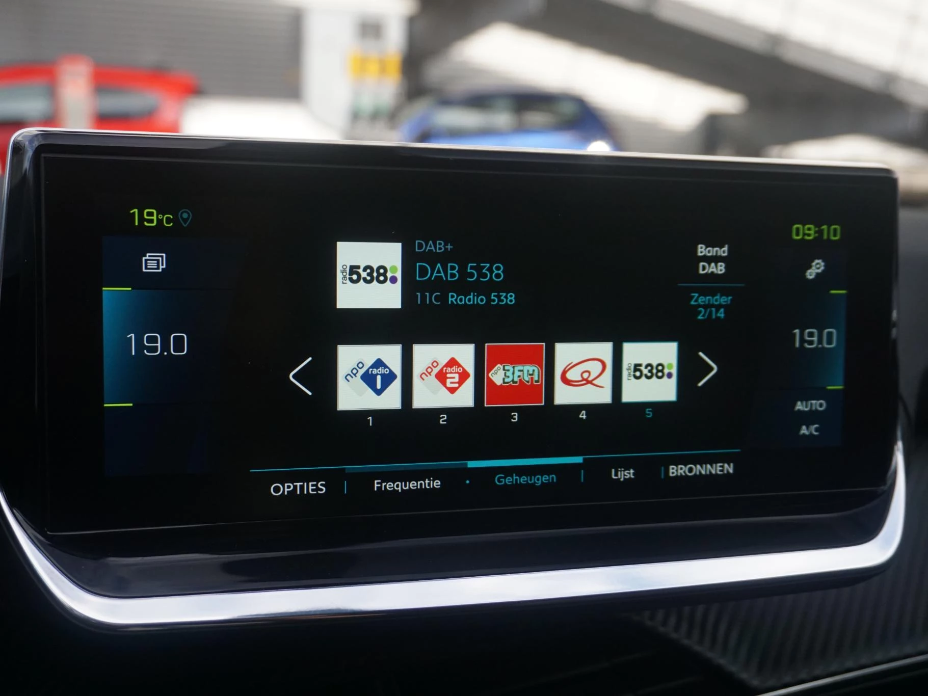 Hoofdafbeelding Peugeot e-208