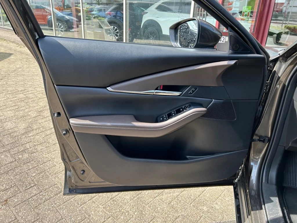 Hoofdafbeelding Mazda CX-30