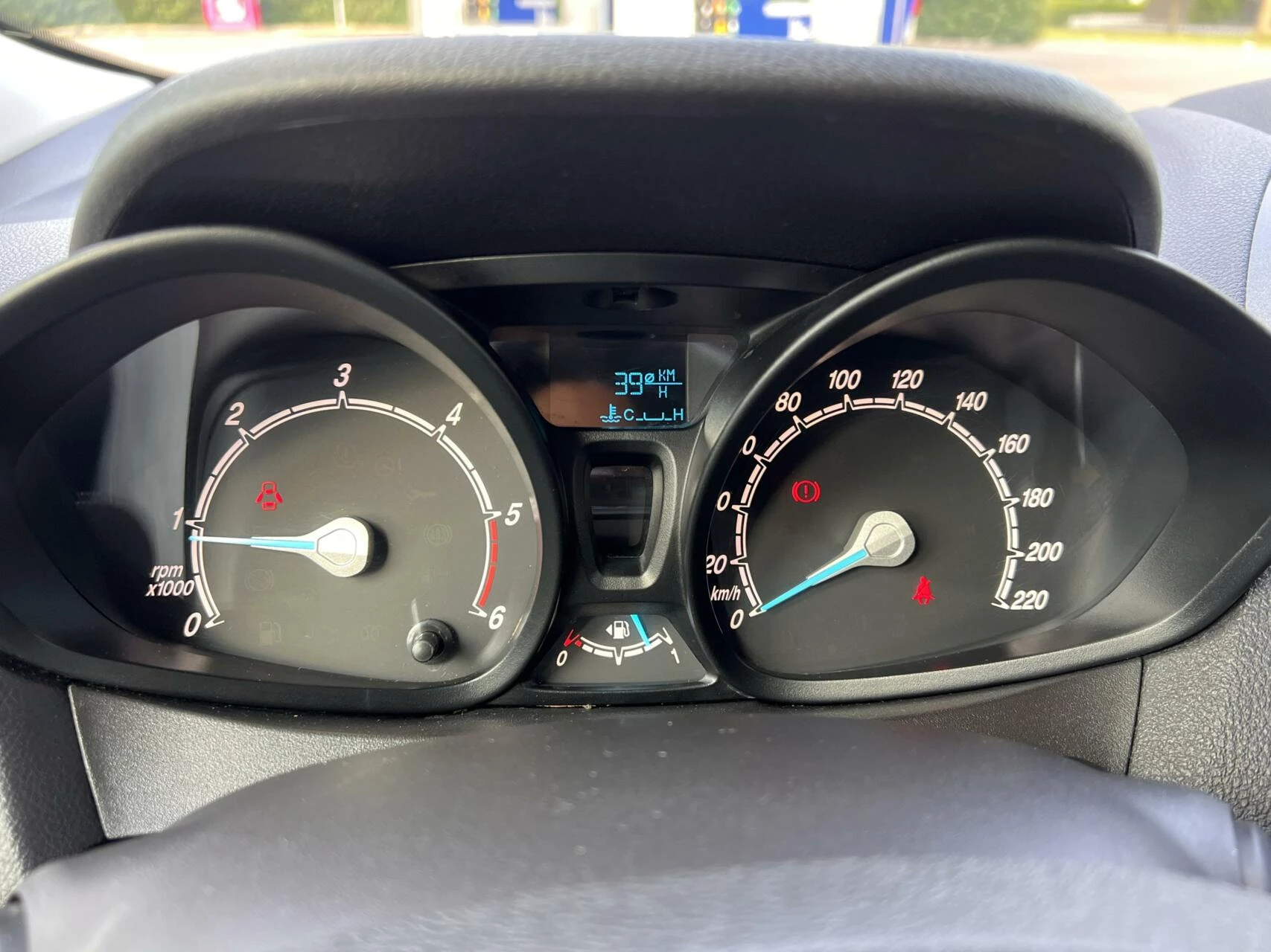 Hoofdafbeelding Ford Transit Courier