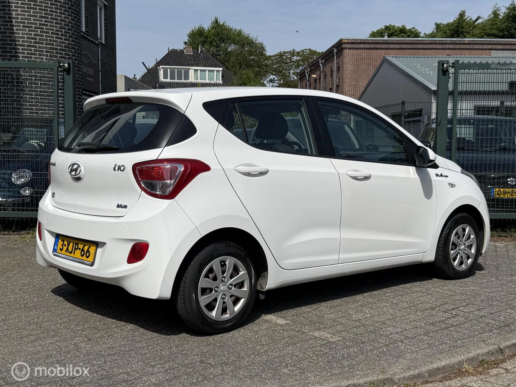 Hoofdafbeelding Hyundai i10