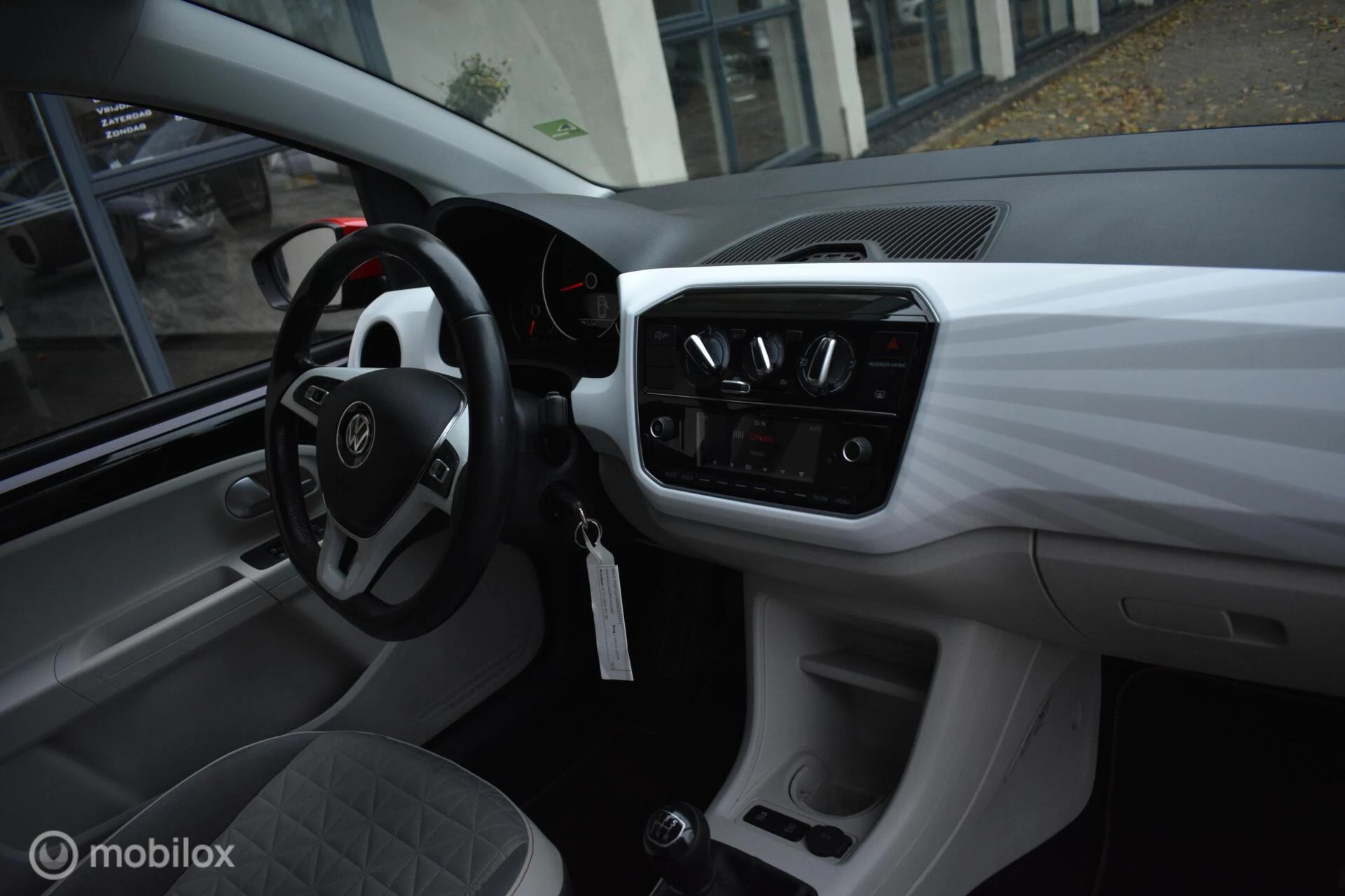 Hoofdafbeelding Volkswagen up!