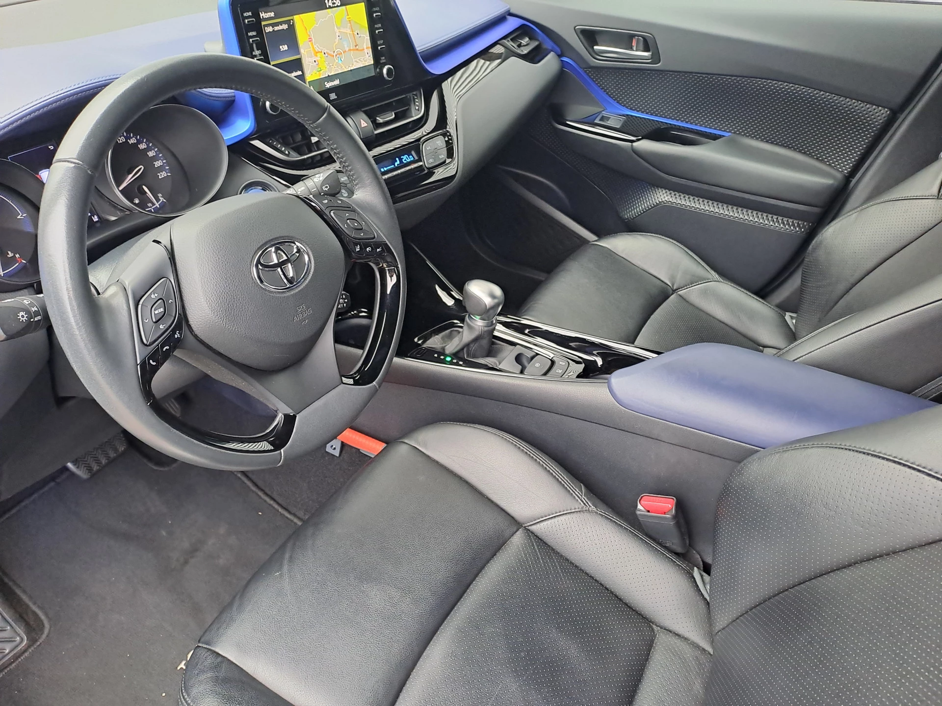 Hoofdafbeelding Toyota C-HR