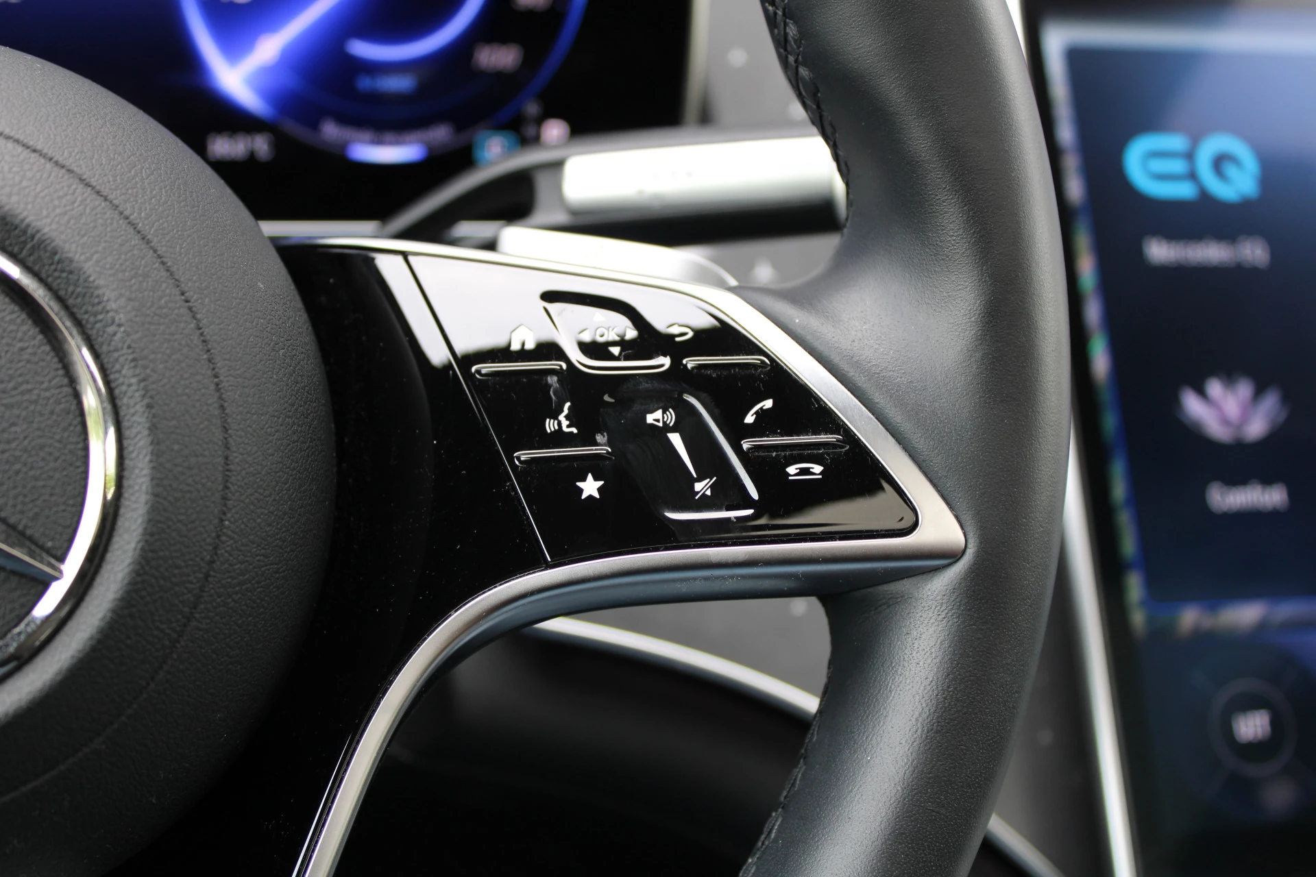Hoofdafbeelding Mercedes-Benz EQS