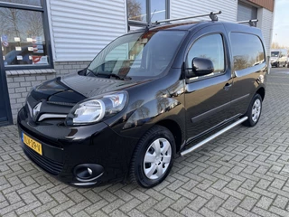 Renault Kangoo 1.5 Blue dCi 95pk Work Edition / zwart metallic / vaste prijs rijklaar € 12.950 ex btw / lease vanaf € 218 / airco / cruise / trekhaak / dakdragers / euro 6 / bpm vrij !