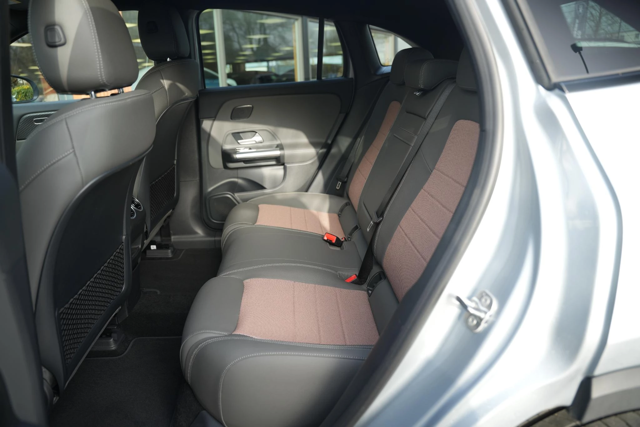 Hoofdafbeelding Mercedes-Benz EQA