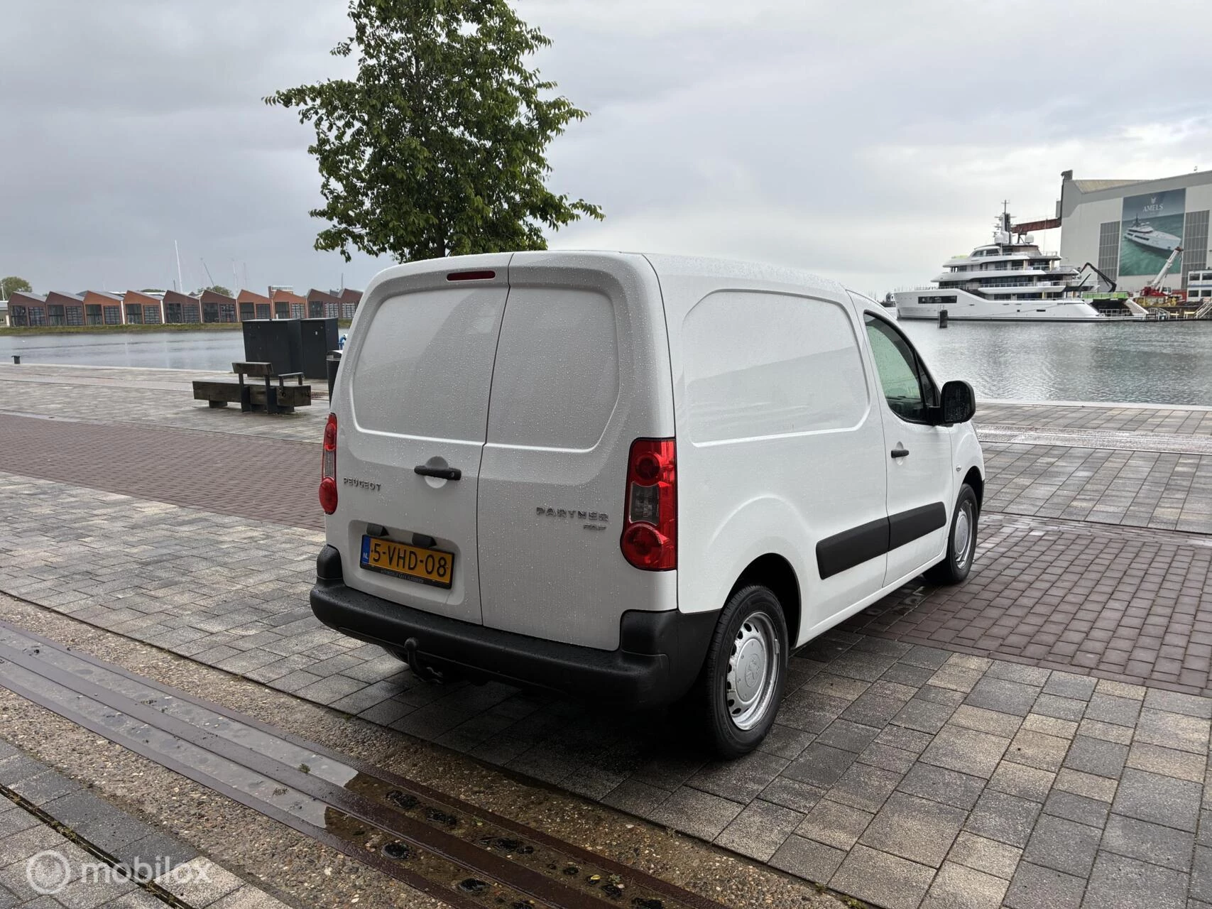 Hoofdafbeelding Peugeot Partner