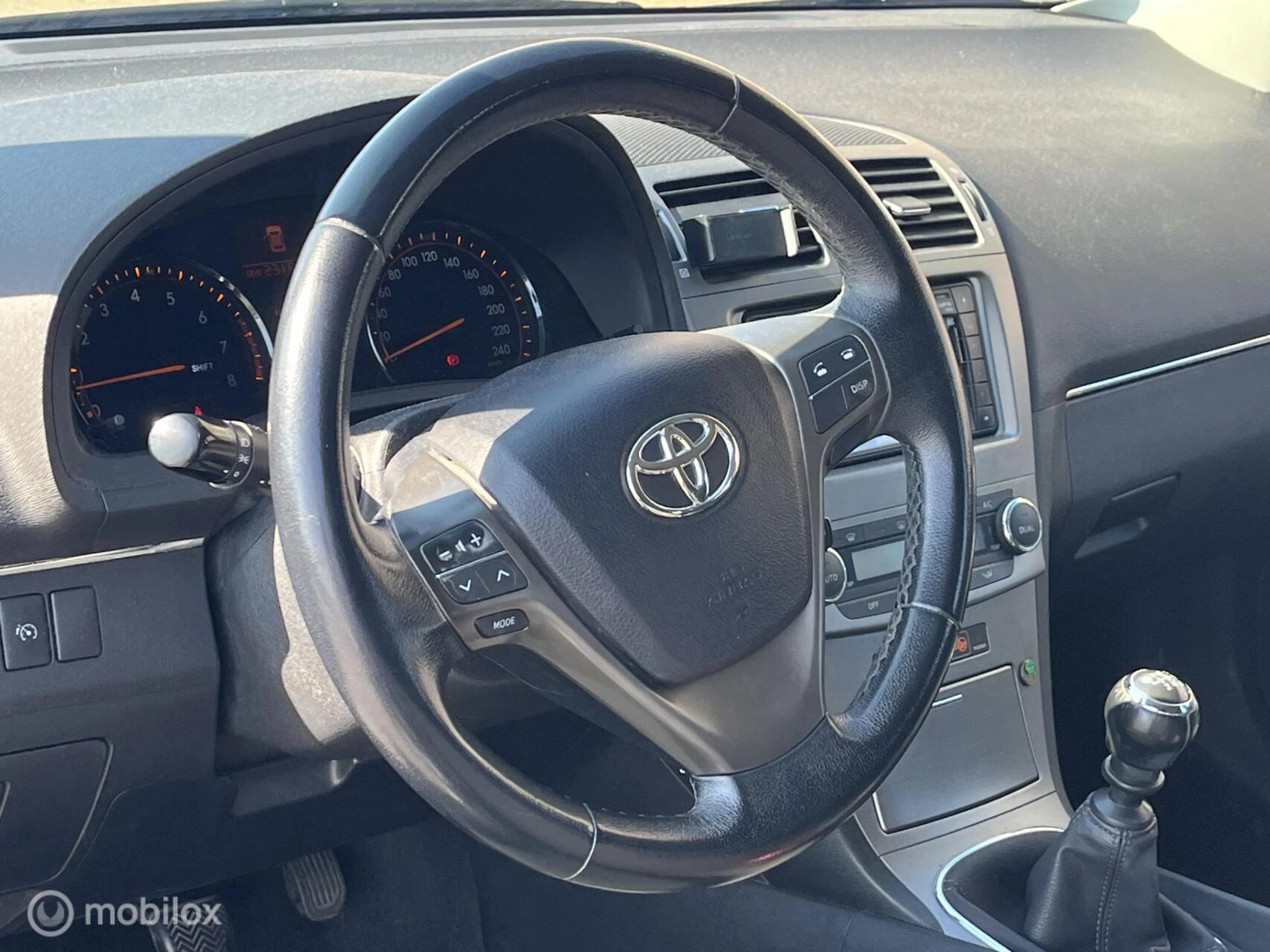 Hoofdafbeelding Toyota Avensis