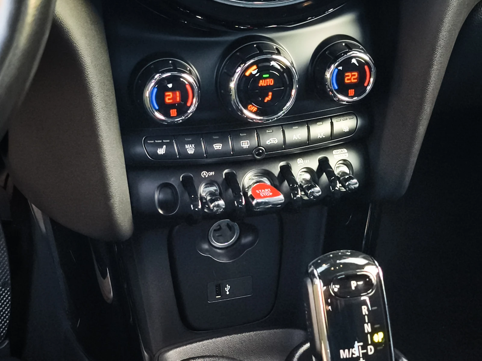 Hoofdafbeelding MINI One