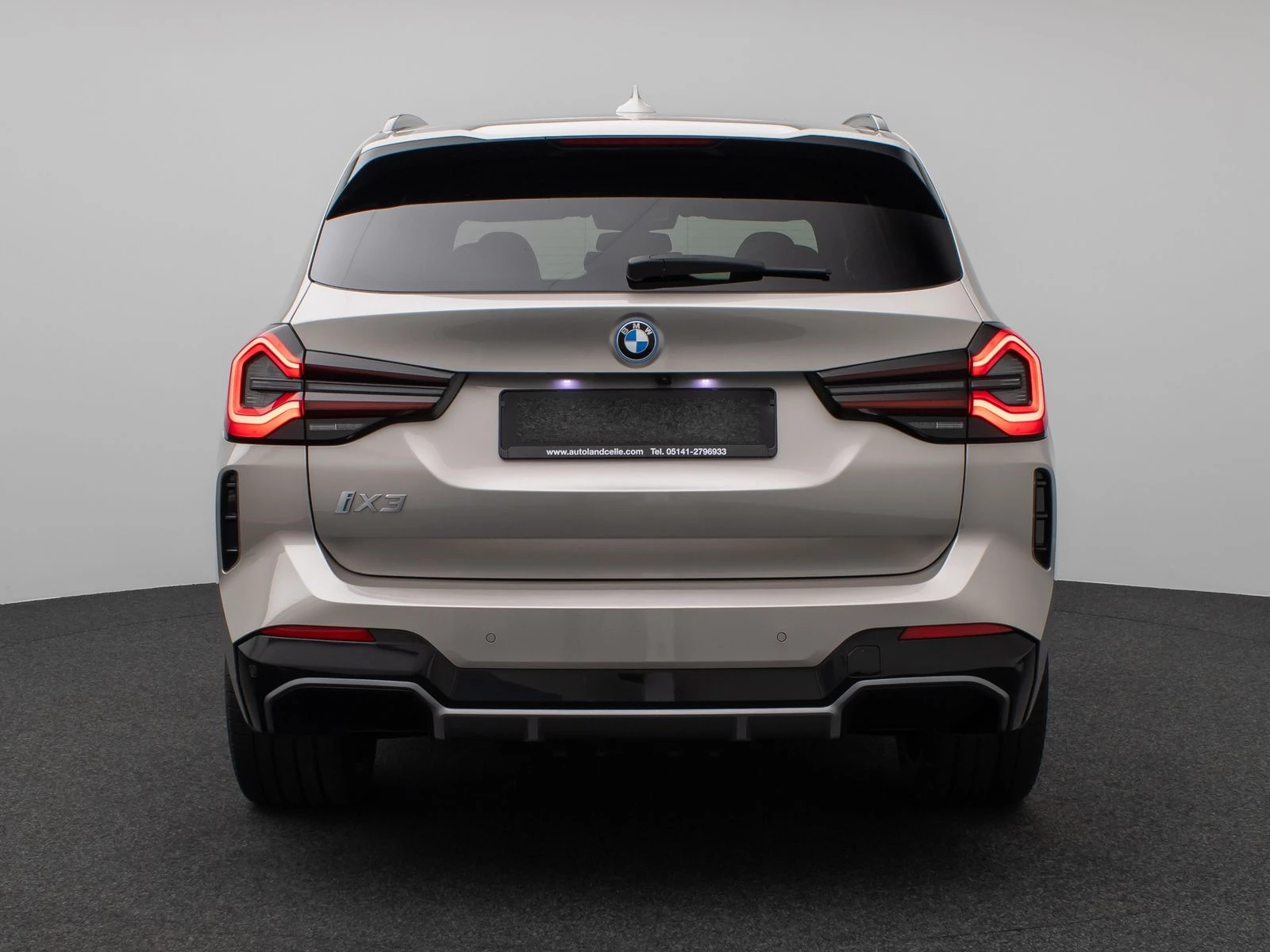Hoofdafbeelding BMW iX3
