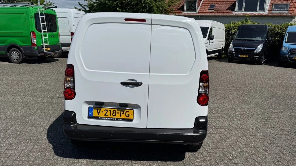 Hoofdafbeelding Peugeot Partner