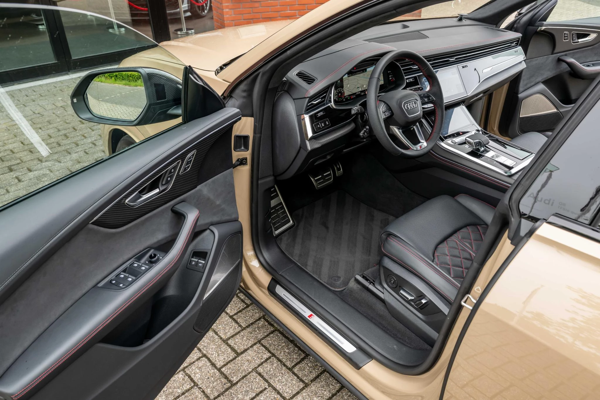 Hoofdafbeelding Audi Q8