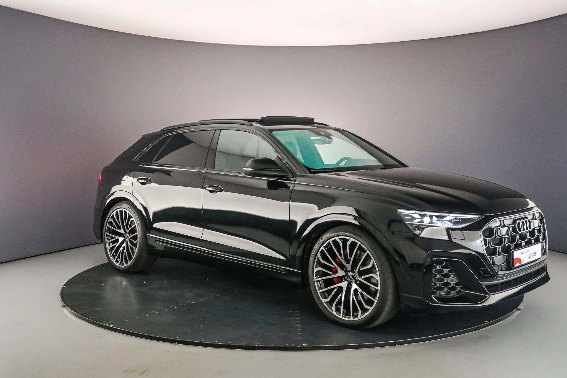 Hoofdafbeelding Audi Q8