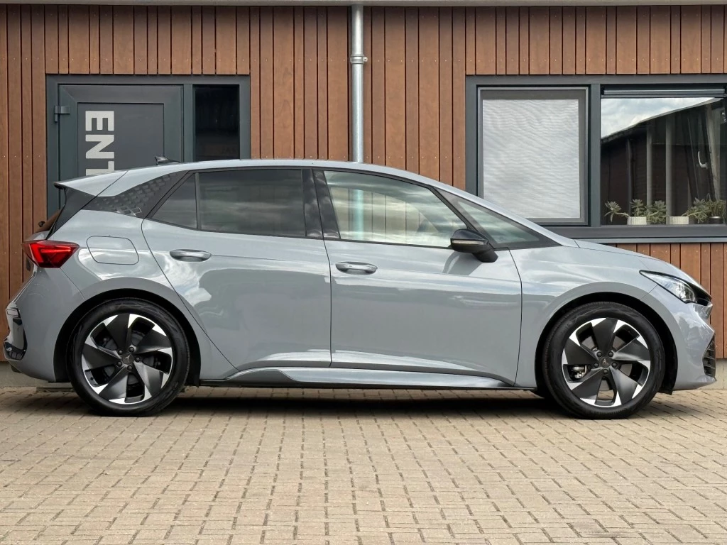 Hoofdafbeelding CUPRA Born