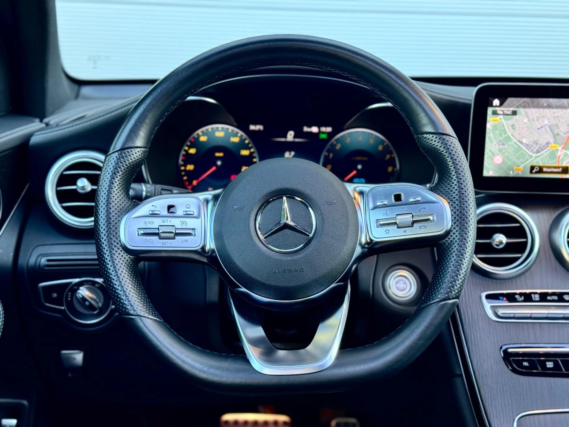 Hoofdafbeelding Mercedes-Benz GLC