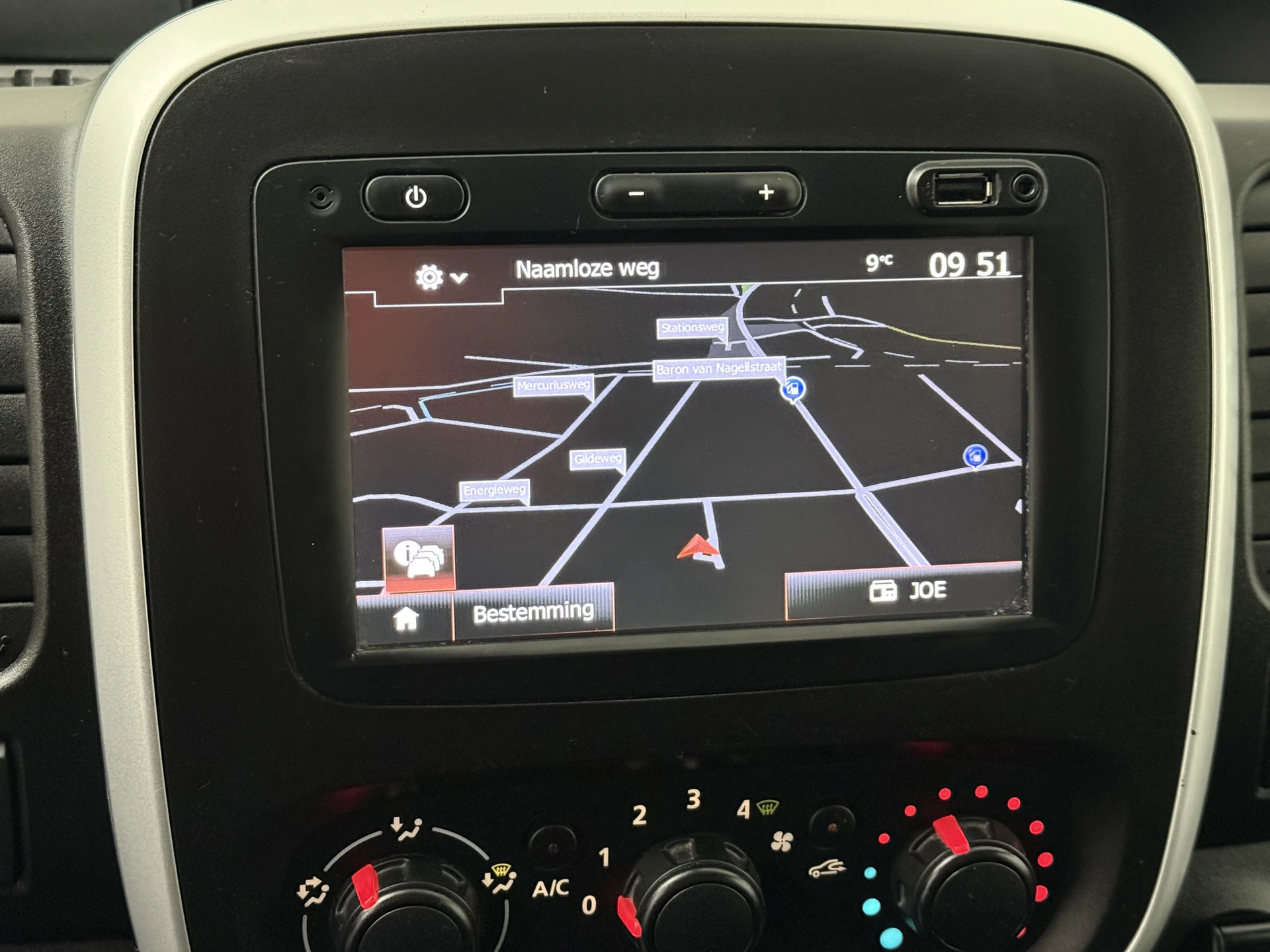 Hoofdafbeelding Nissan NV300