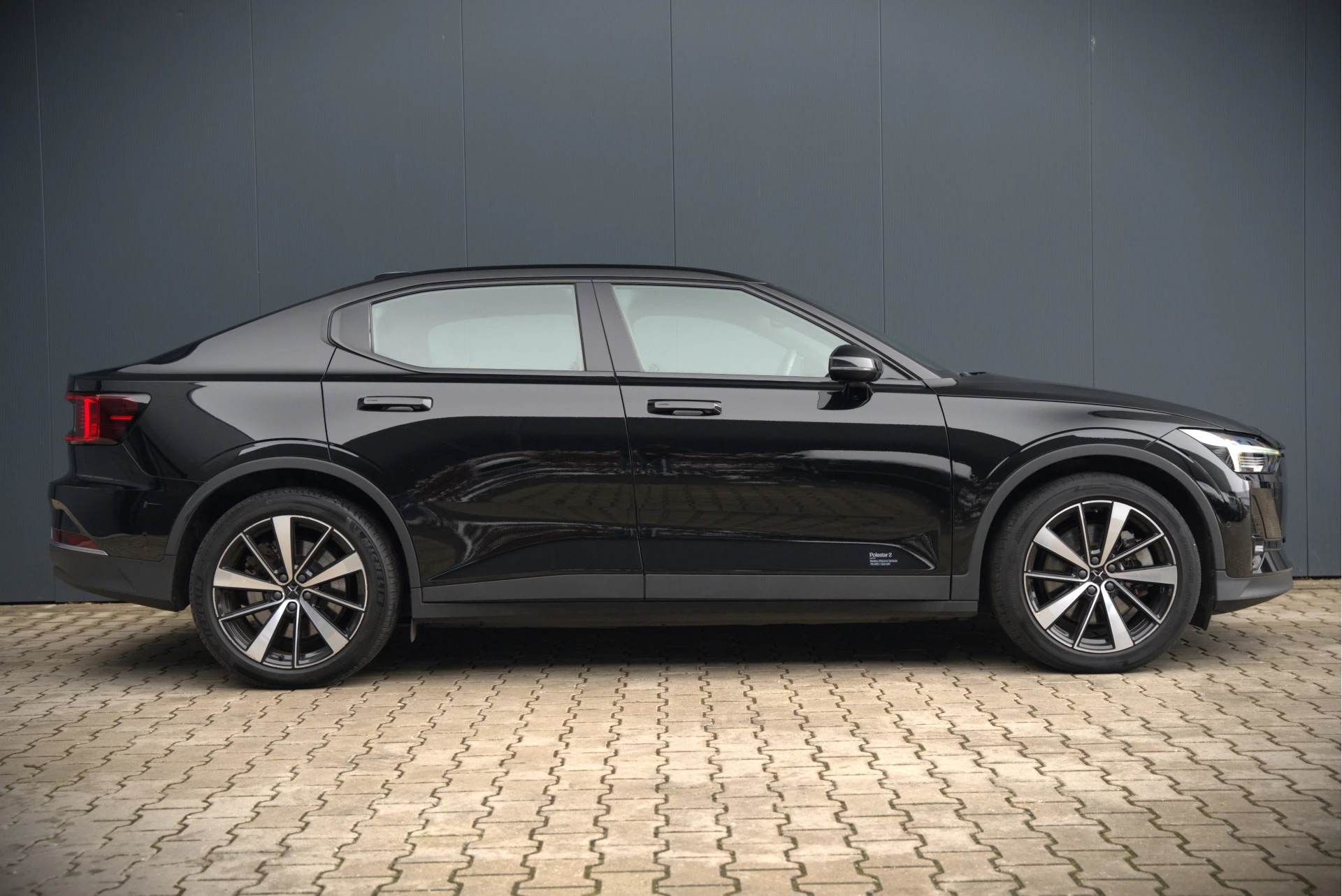 Hoofdafbeelding Polestar 2