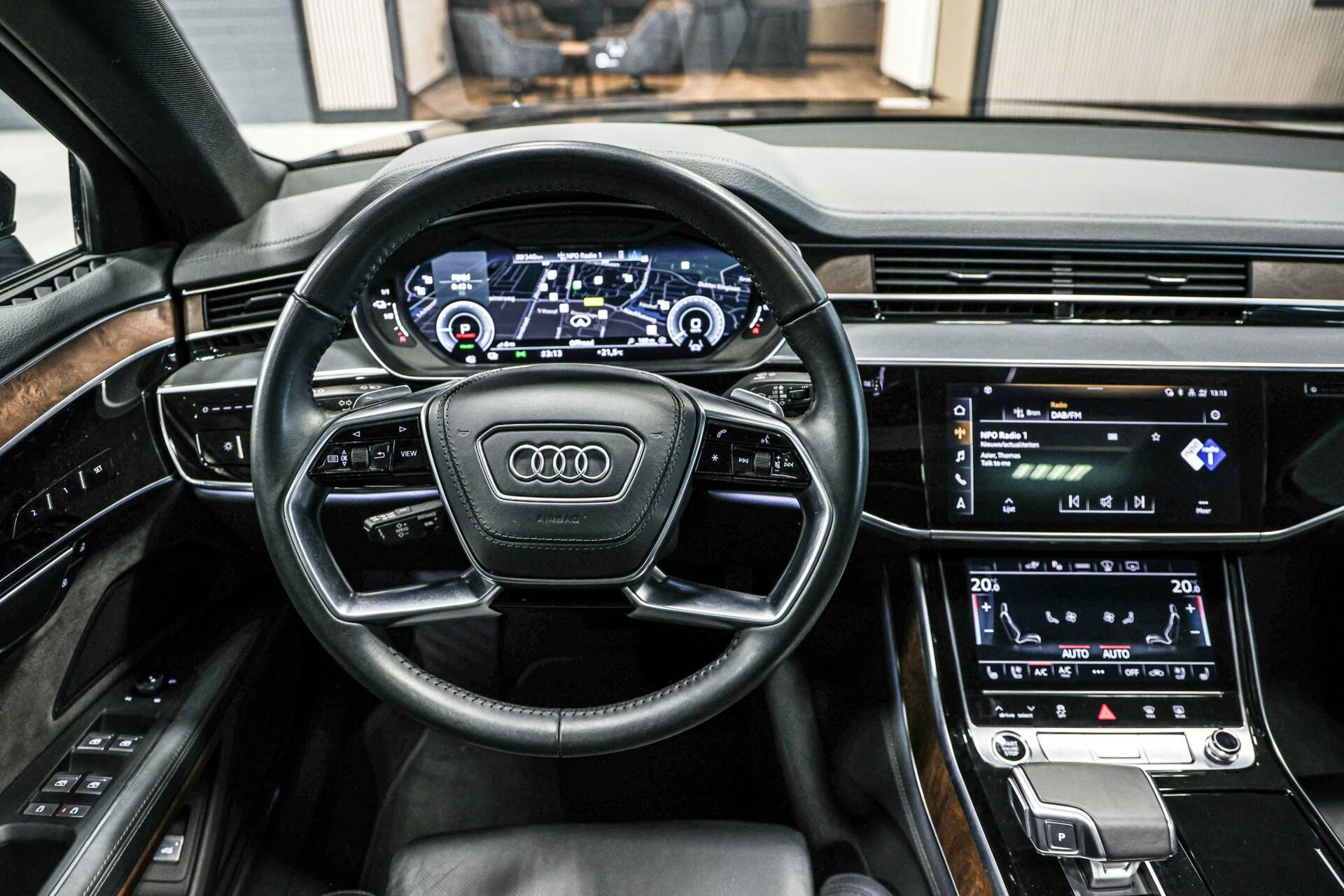 Hoofdafbeelding Audi A8