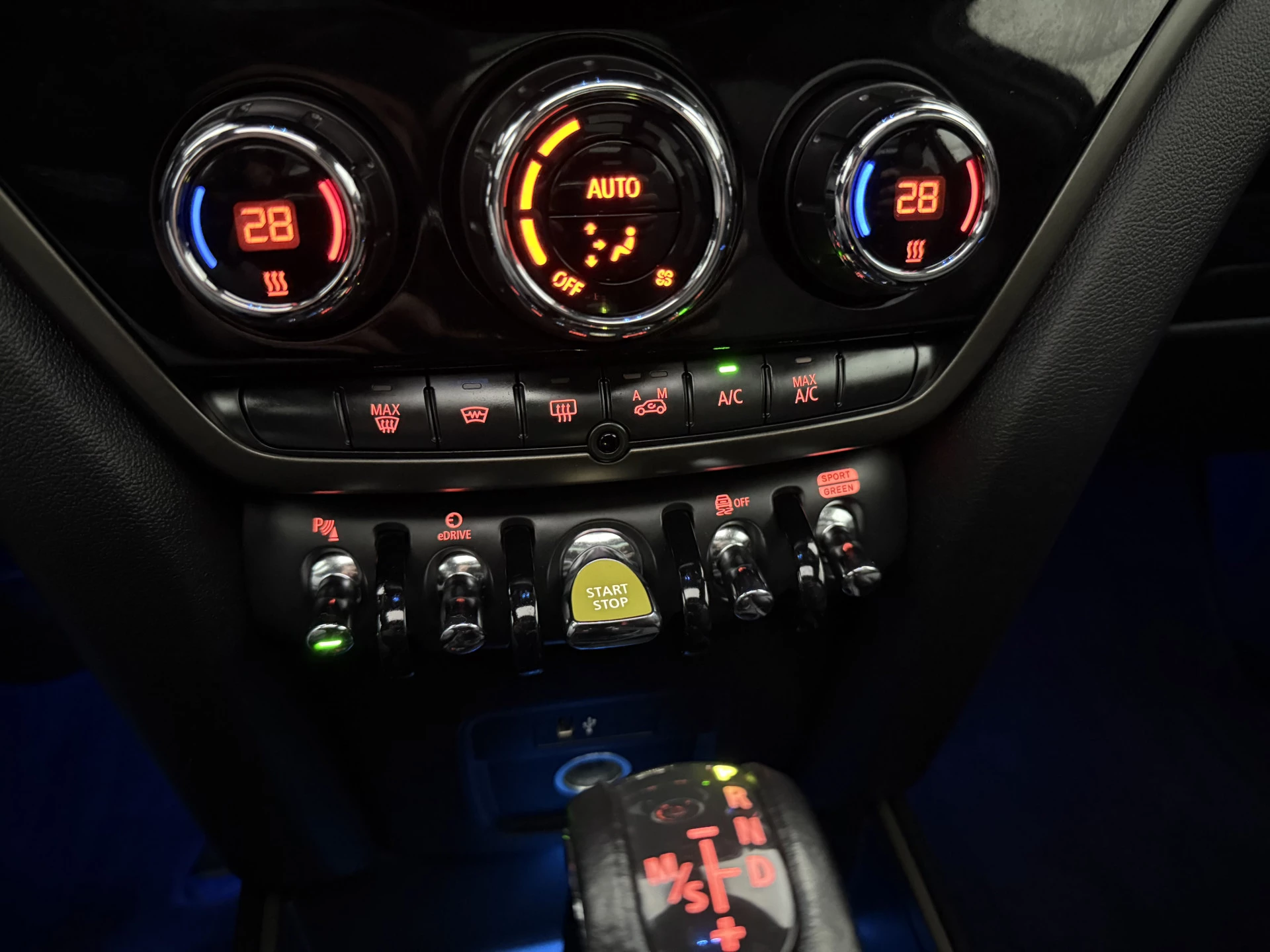 Hoofdafbeelding MINI Cooper SE