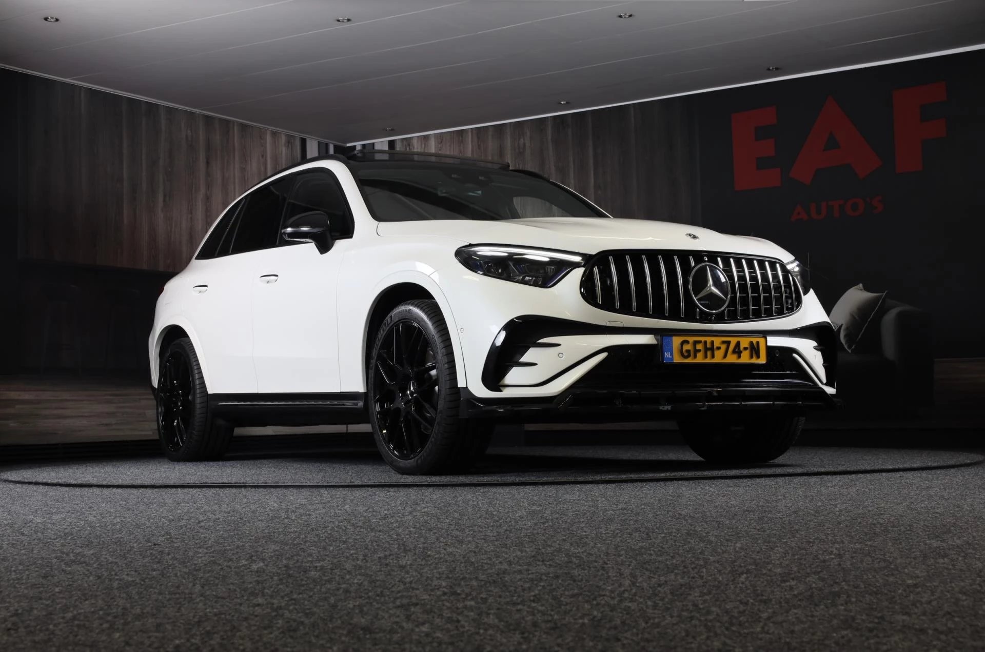 Hoofdafbeelding Mercedes-Benz GLC