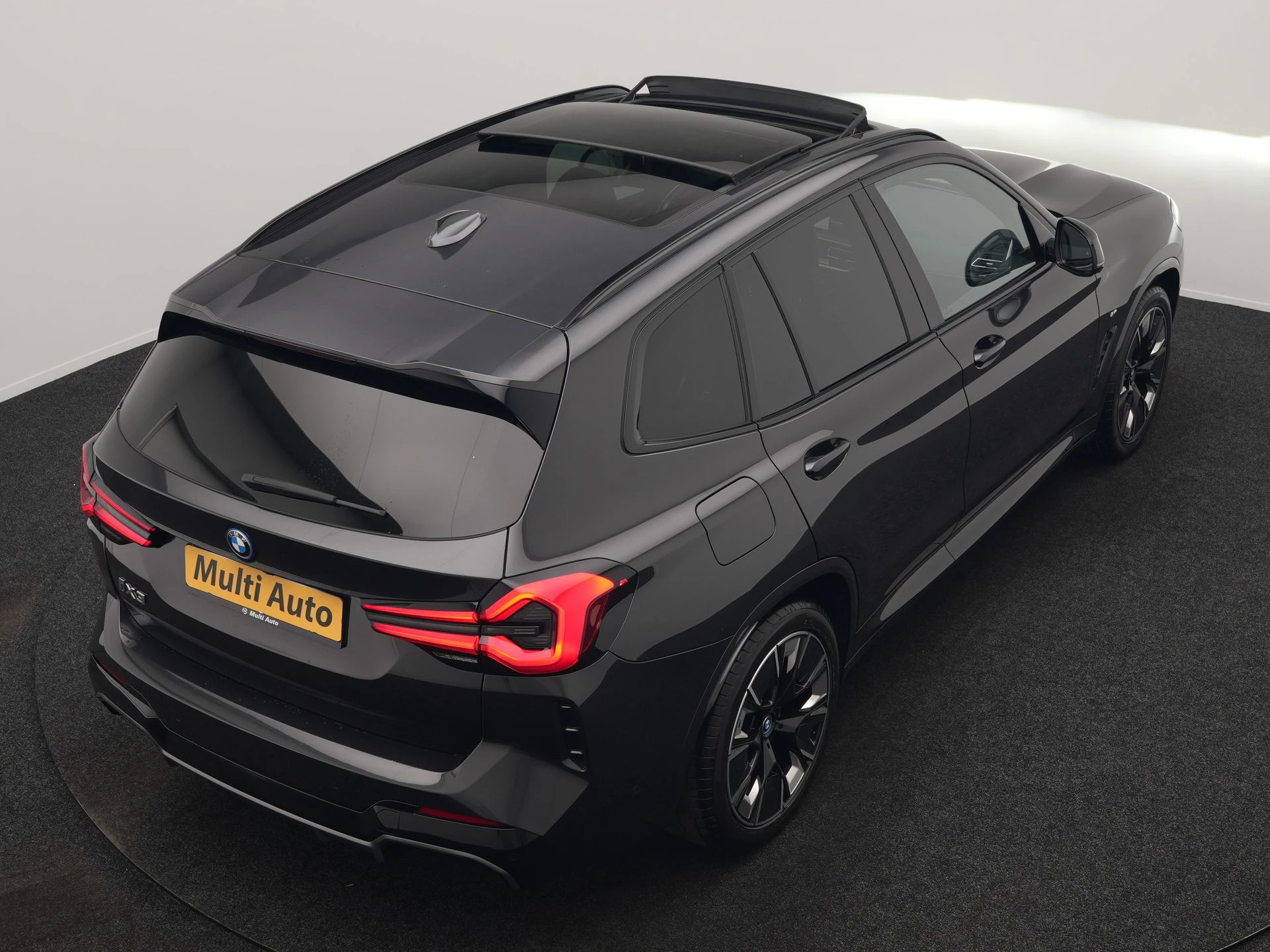 Hoofdafbeelding BMW iX3