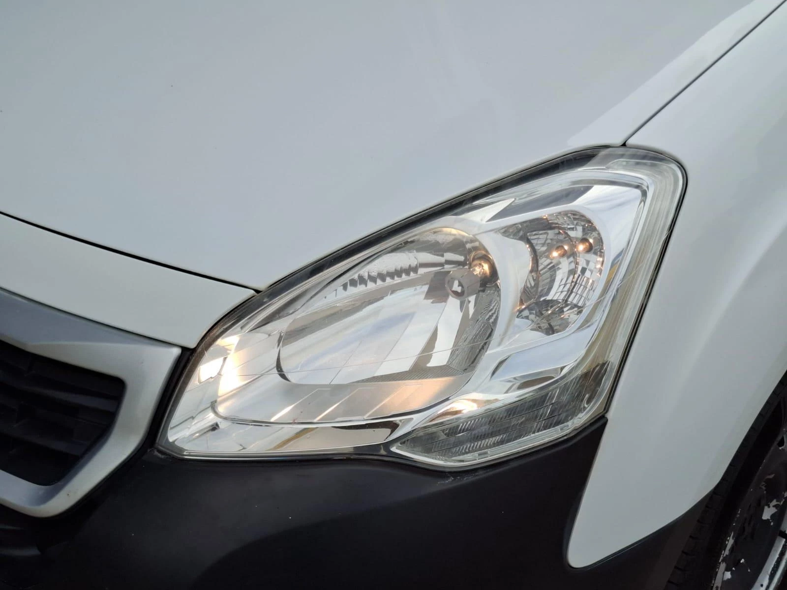 Hoofdafbeelding Peugeot Partner
