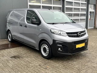 Opel Vivaro 1.5 CDTI L2H1 Marge BTW en BPM vrij!! Airco Cruise controle Navigatiesysteem 2-Persoons Parkeerhulp achter Apple carplay 1e eigenaar Euro 6 Bpm en Btw vrij voor particulier gebruik !!