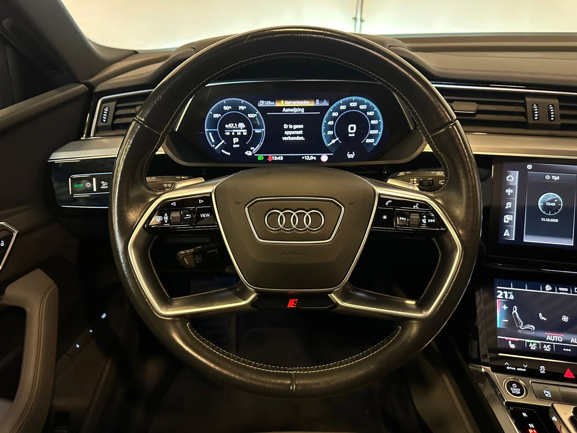 Hoofdafbeelding Audi e-tron