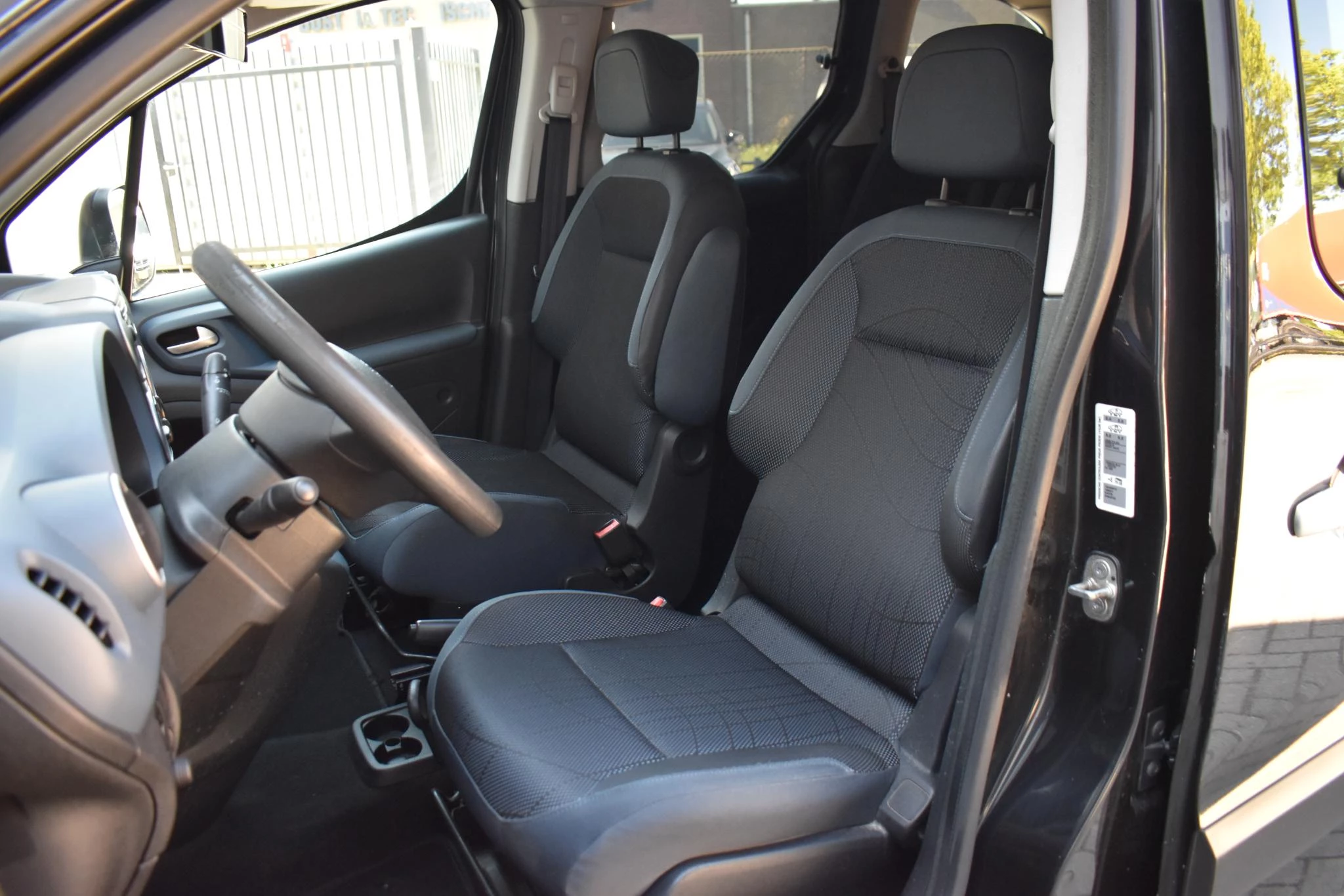 Hoofdafbeelding Peugeot Partner