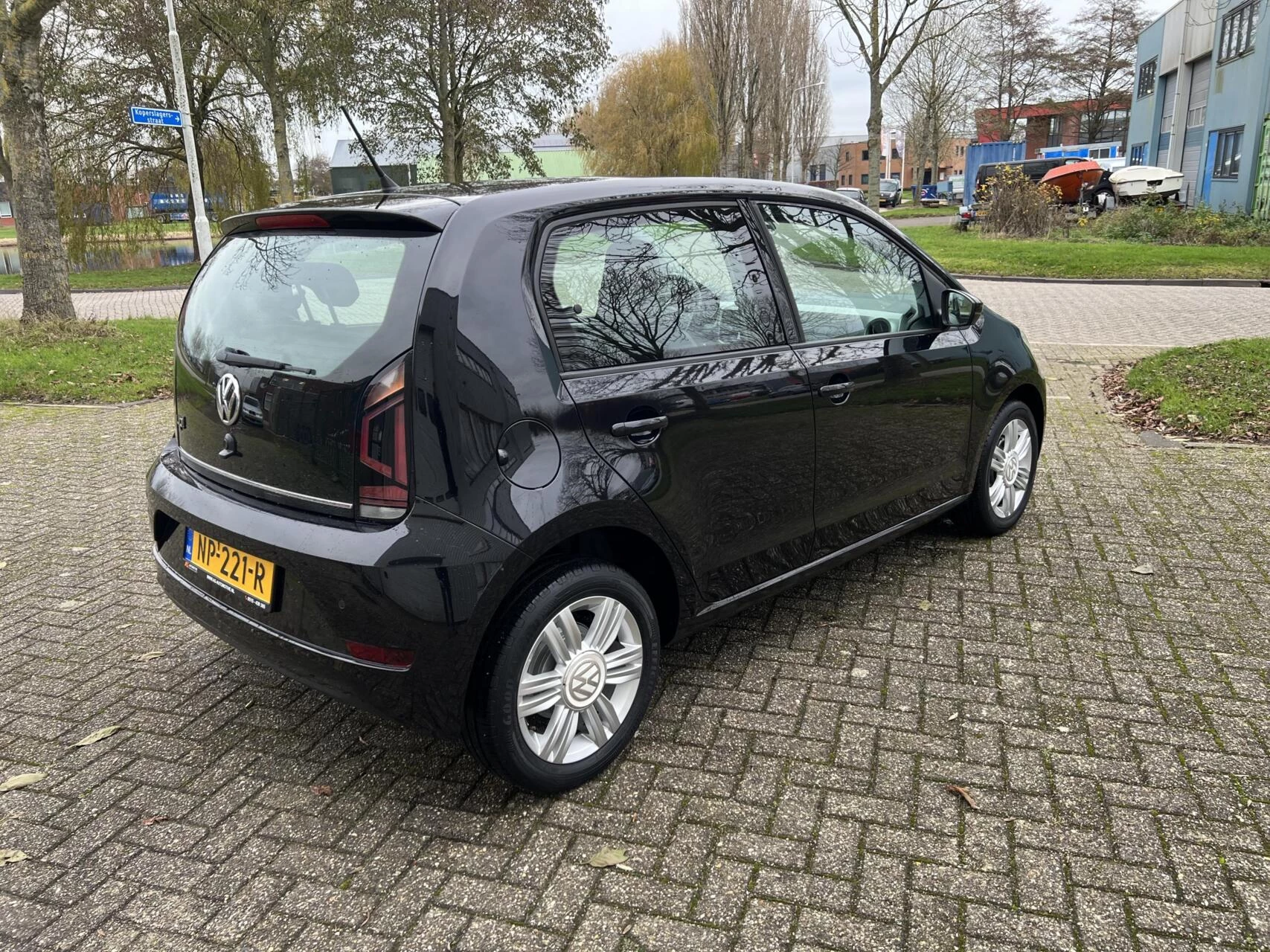 Hoofdafbeelding Volkswagen up!