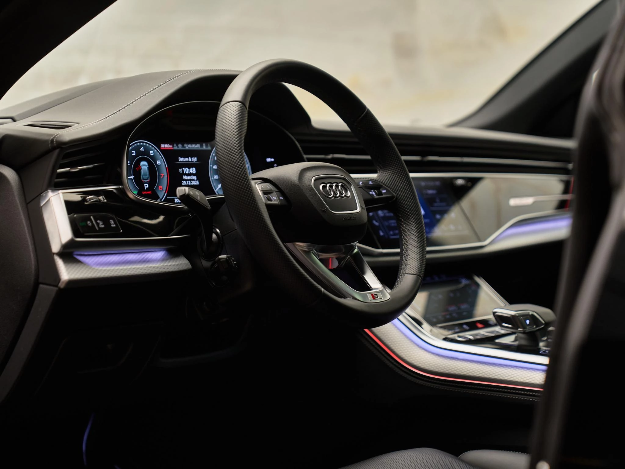 Hoofdafbeelding Audi Q8