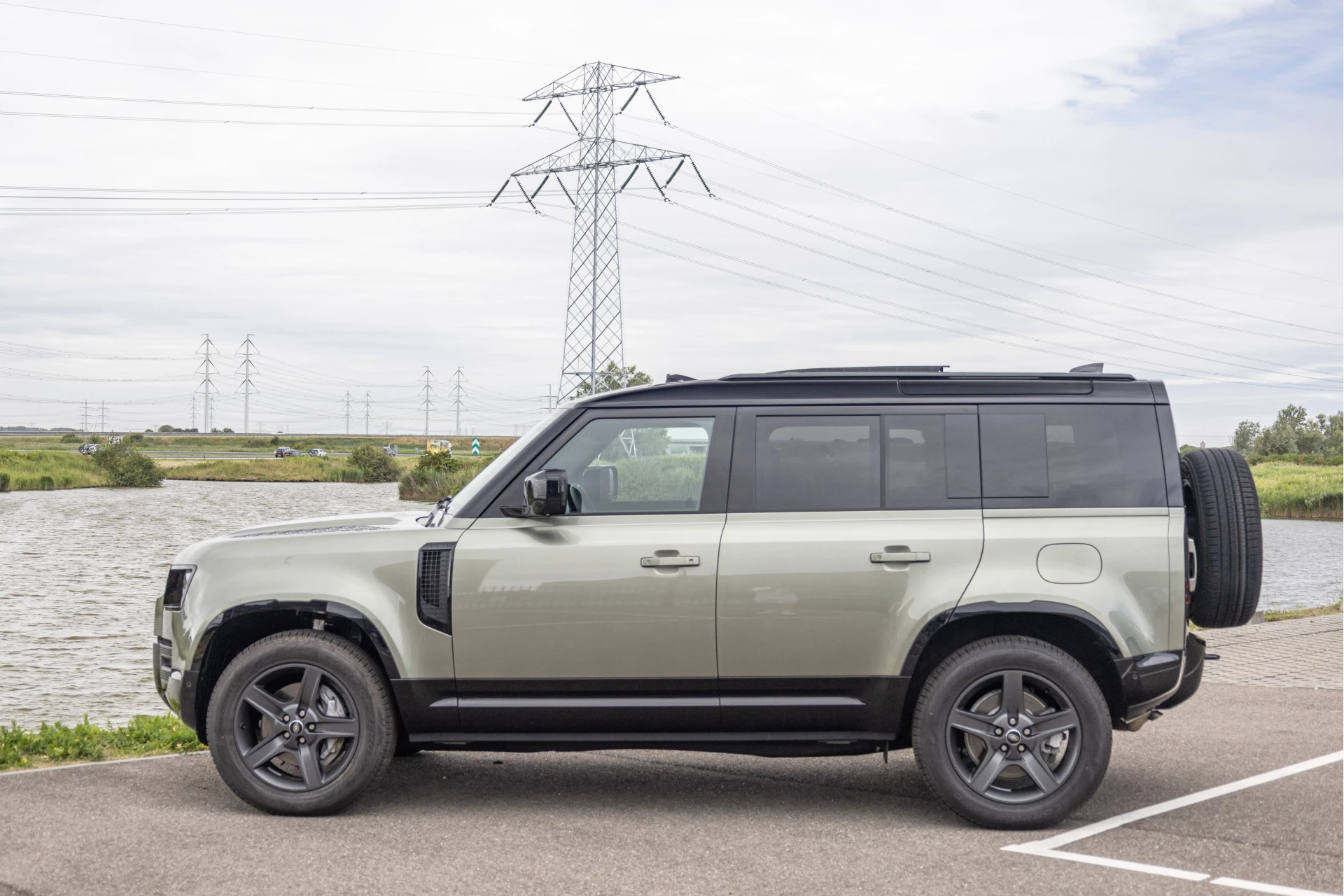 Hoofdafbeelding Land Rover Defender