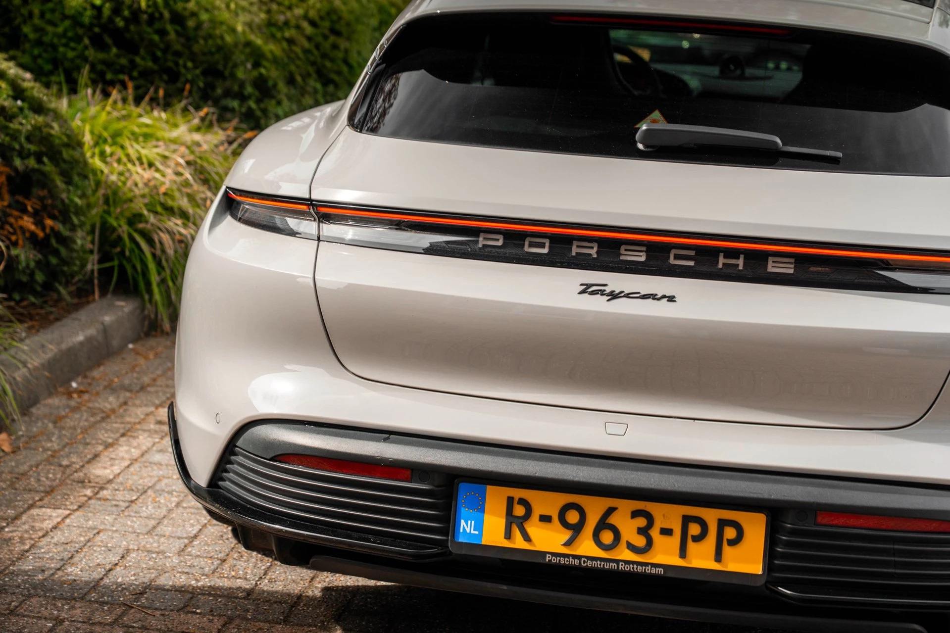 Hoofdafbeelding Porsche Taycan