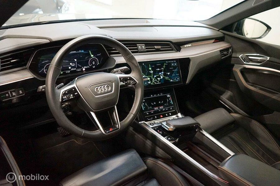 Hoofdafbeelding Audi e-tron