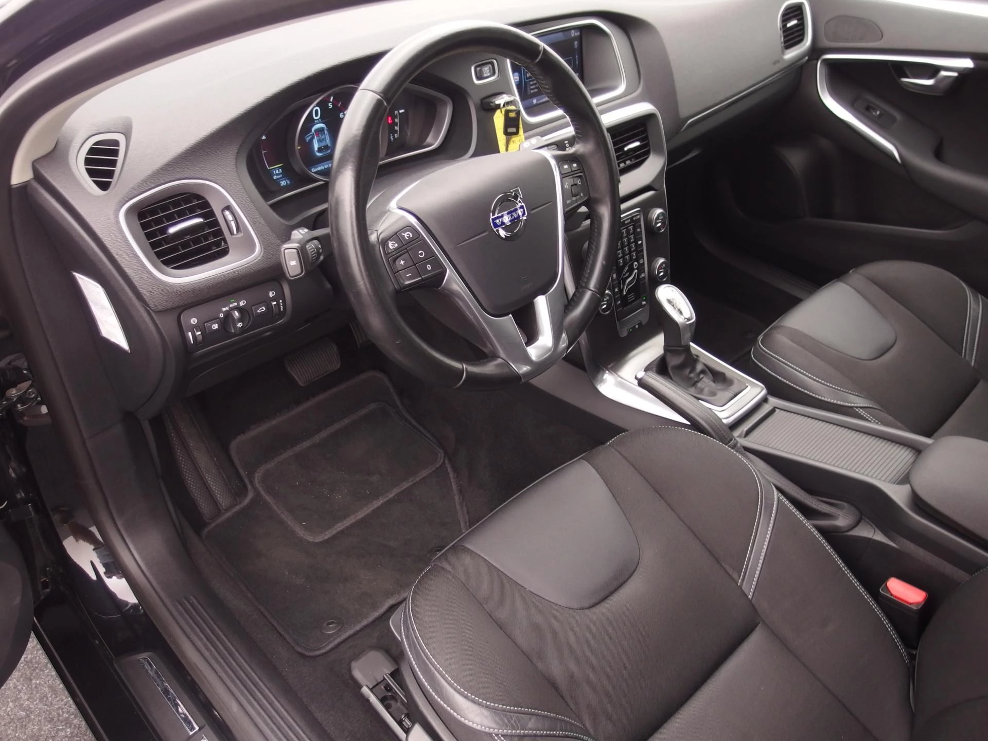 Hoofdafbeelding Volvo V40