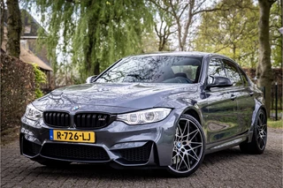 Hoofdafbeelding BMW M3 BMW M3 3-serie DCTA Carbon HUD 20" Harman Kardon