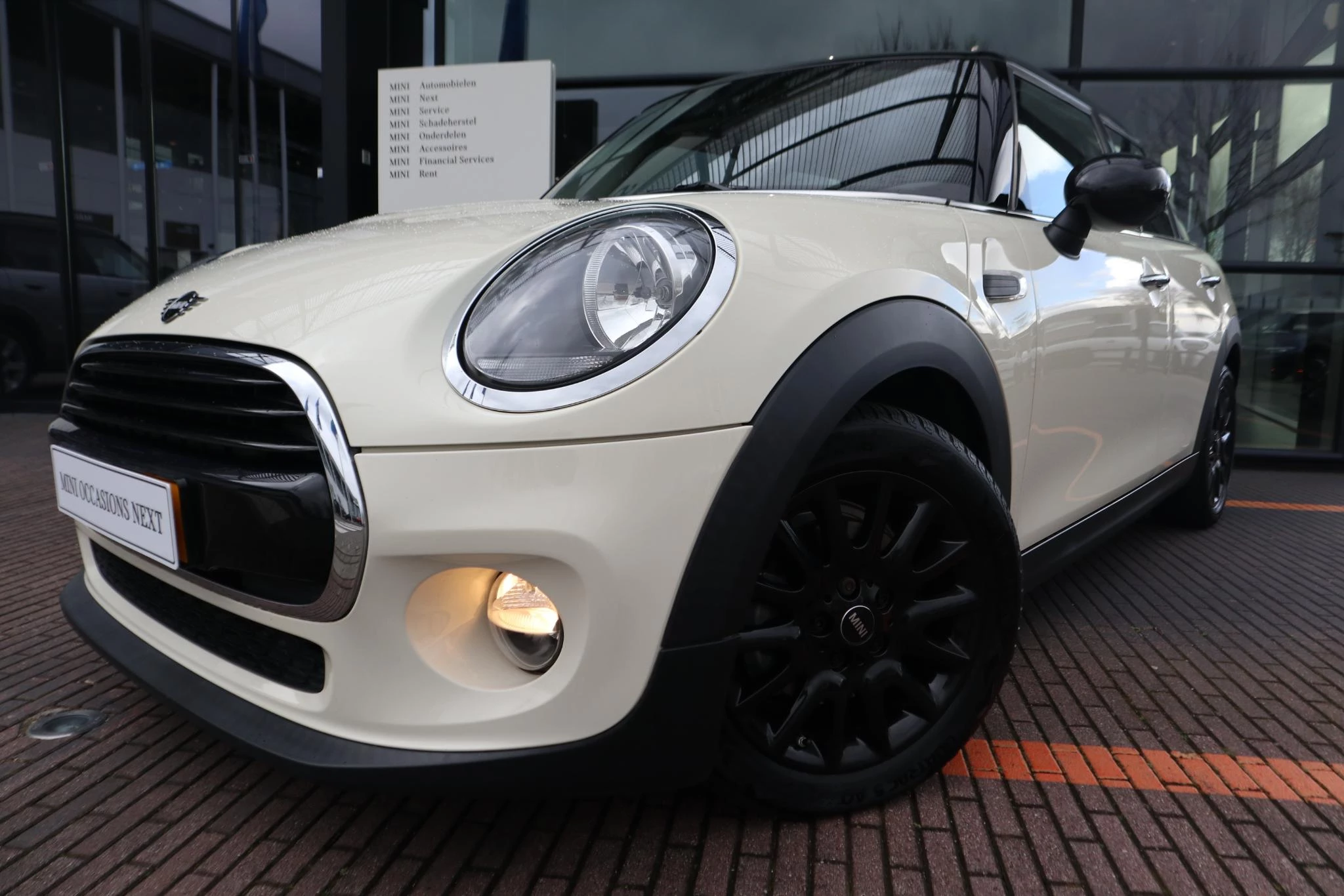 Hoofdafbeelding MINI 5-deurs