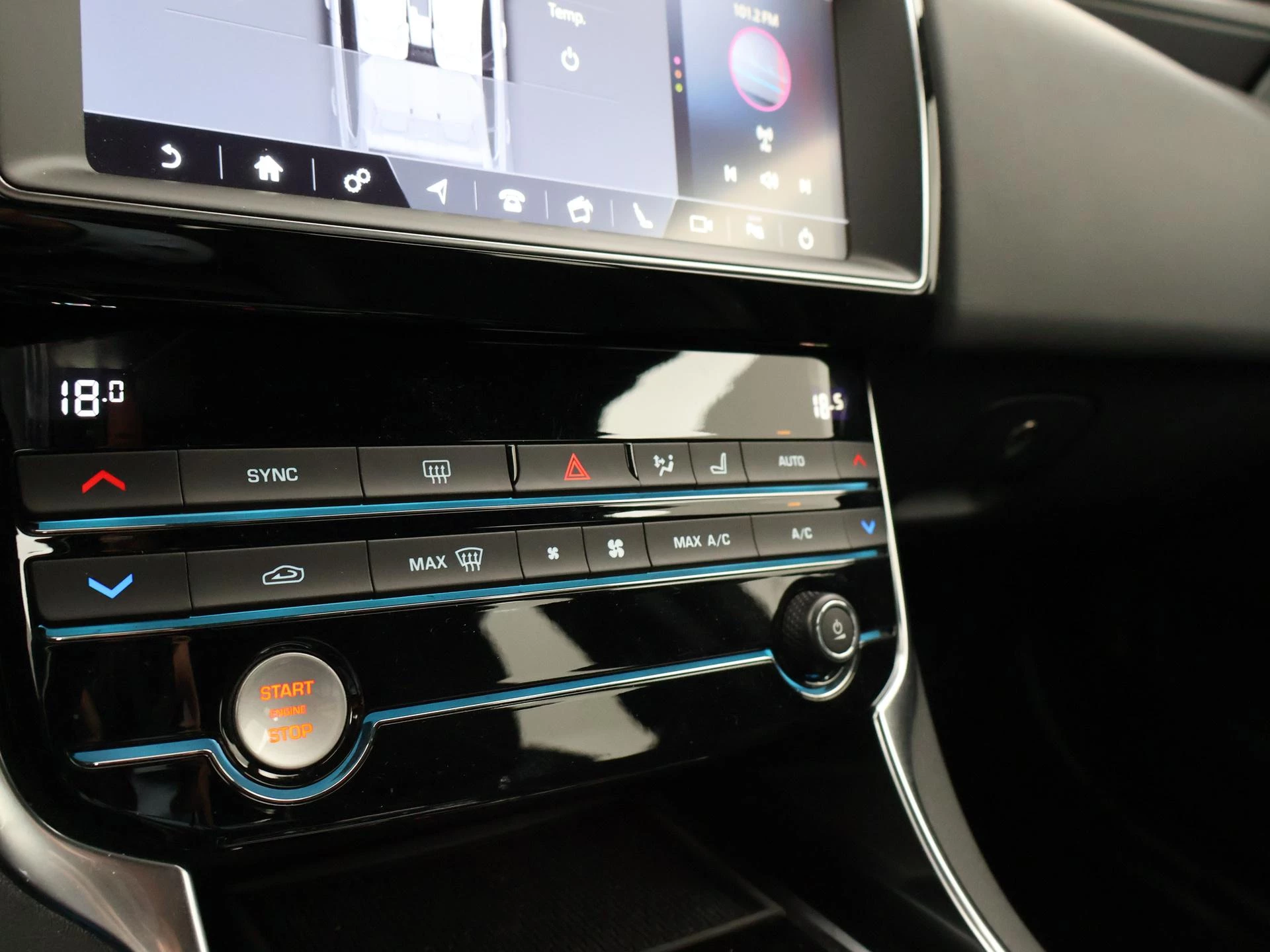 Hoofdafbeelding Jaguar XE