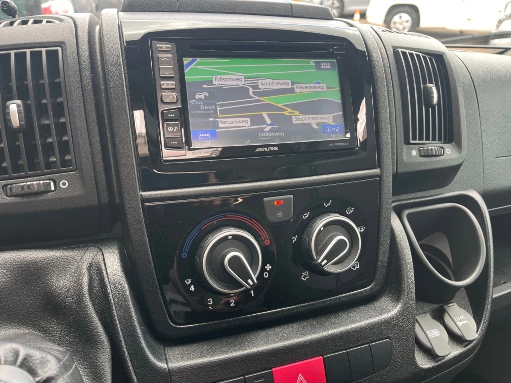 Hoofdafbeelding Adria Twin 640 Slb Plus Enkele Bedden 2x Airco